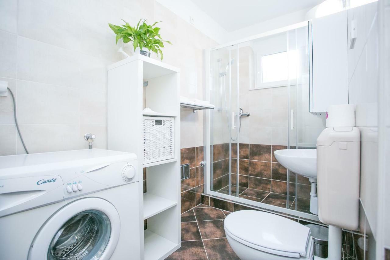 Modern Living In The Heart Of Trogirアパートメント エクステリア 写真